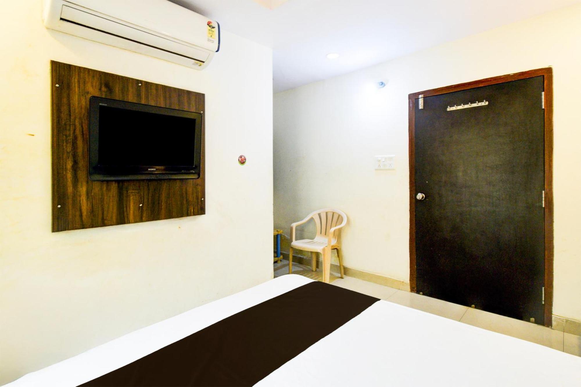 Hotel O Asian Residency Hyderabad Exterior foto