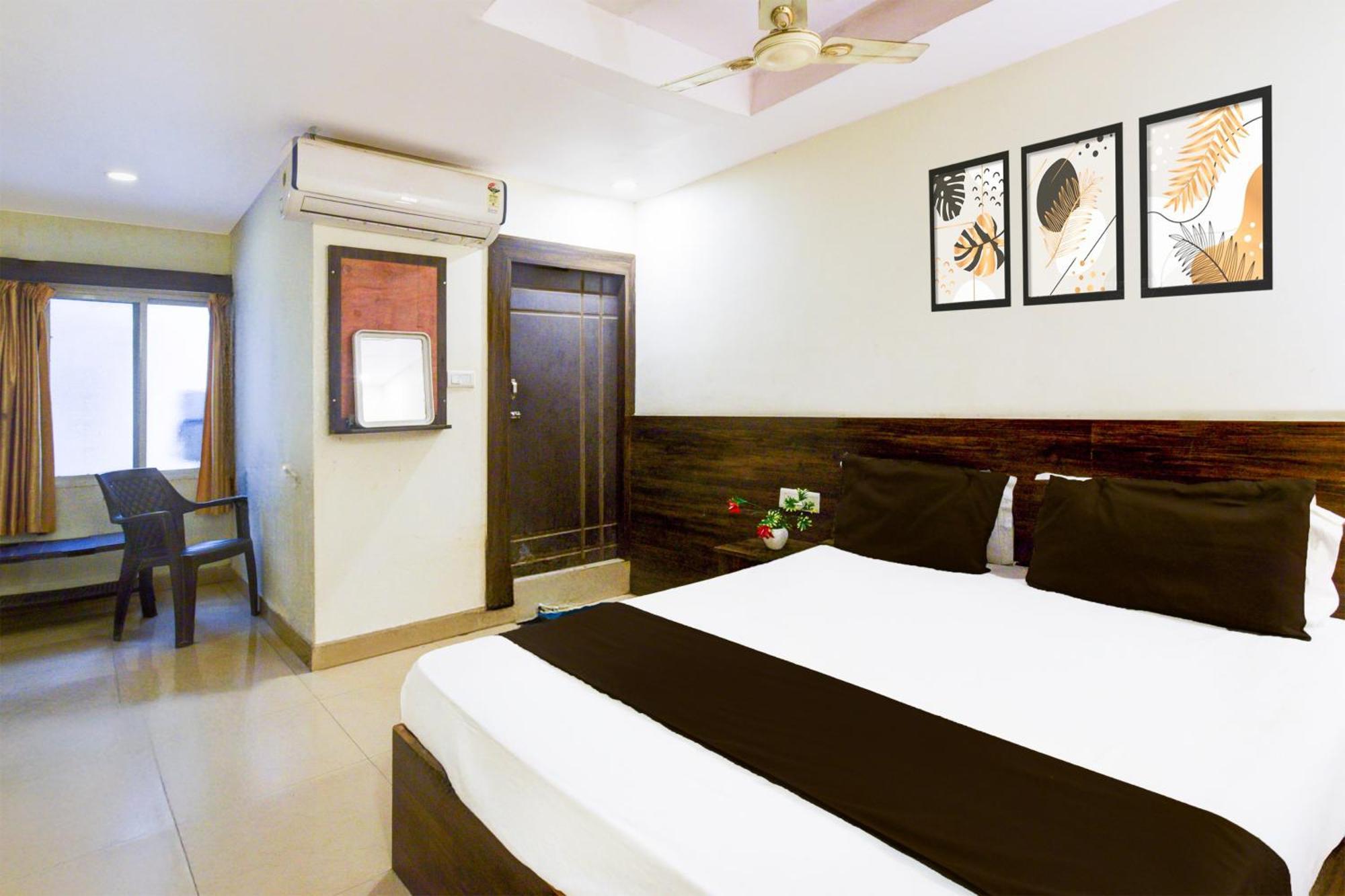 Hotel O Asian Residency Hyderabad Exterior foto